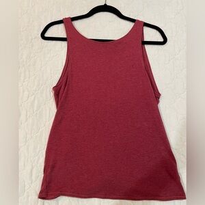 Zyia Swirl Tank Maroon